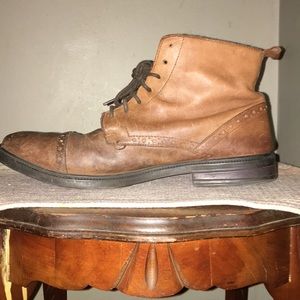 Men’s leather boots size 7